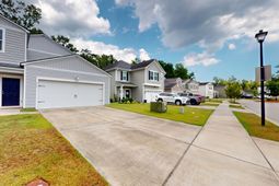 515 Matuskovic Drive photo 4