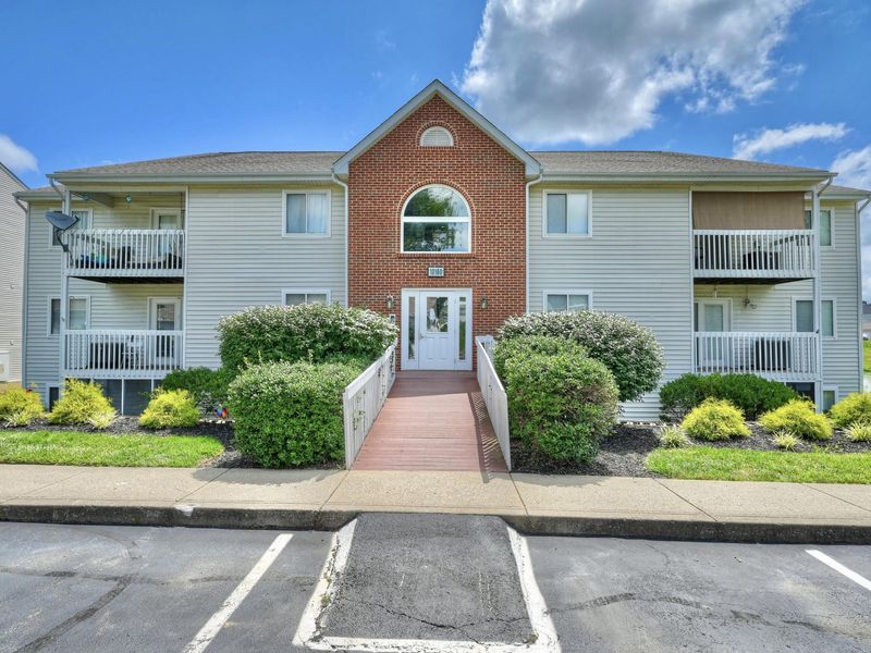 10160 Carnation Court, Unit 8, Florence, KY 41042 Photo 1