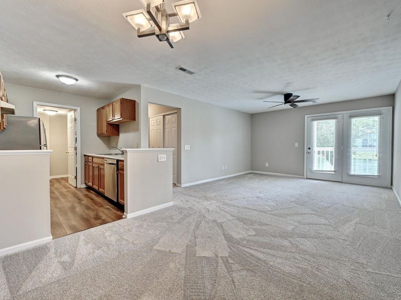 10160 Carnation Court, Unit 8, Florence, KY 41042 Photo 2