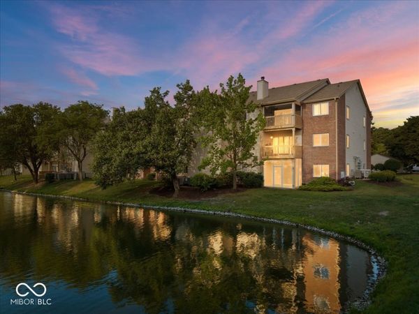 12519 Timber Creek Drive, UNIT 11, Carmel, IN 46032