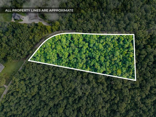 5021 Old Highway 13 , Cumberland City, TN 37050