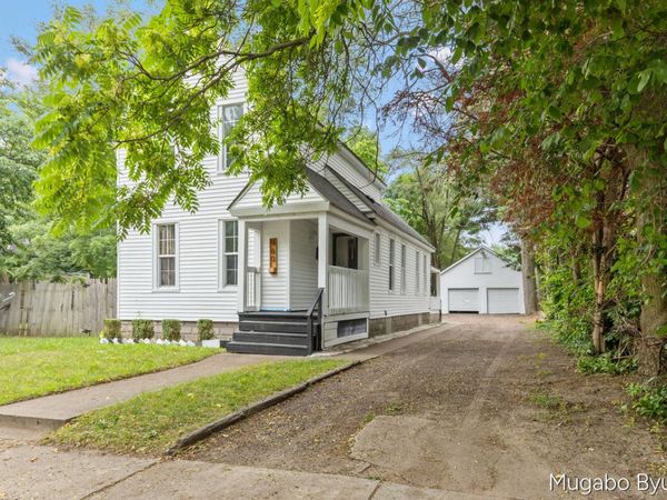 960 Temple Street SE, Grand Rapids, MI 49507