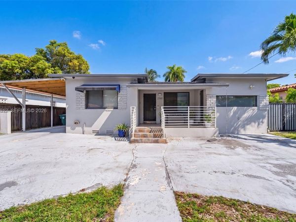 2360 SW 2nd St , Miami, FL 33135