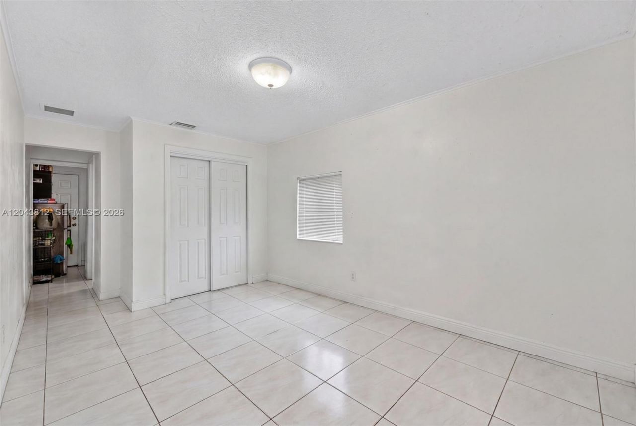 2360 SW 2nd St, Miami, FL 33135 Photo