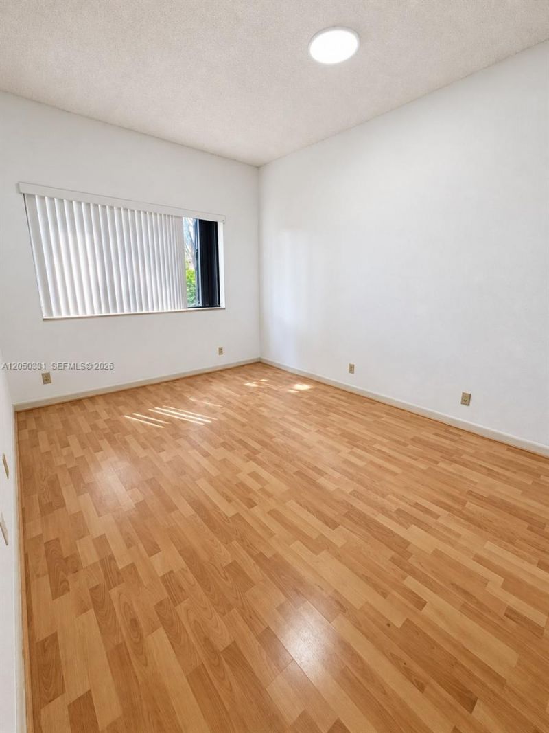 8816 Collins Ave, Unit 105, Surfside, FL 33154 Photo