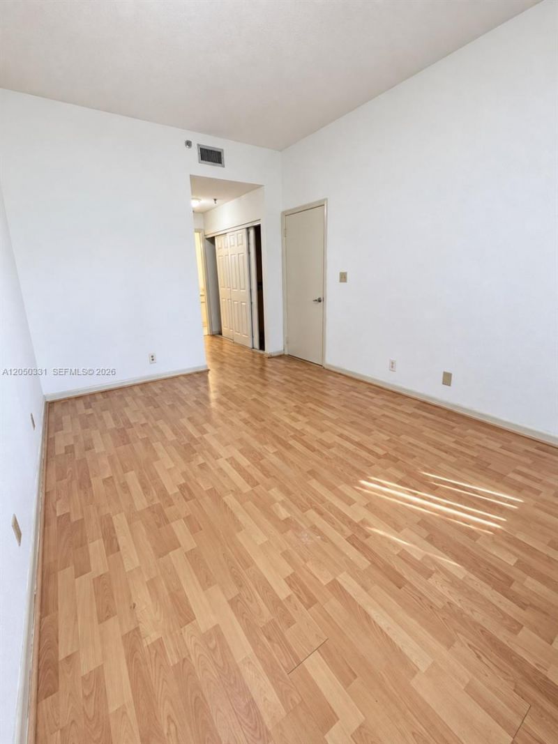 8816 Collins Ave, Unit 105, Surfside, FL 33154 Photo