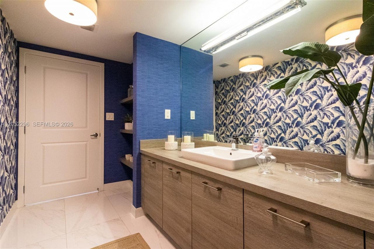 400 Sunny Isles Blvd, Unit 1604, Sunny Isles Beach, FL 33160 Photo