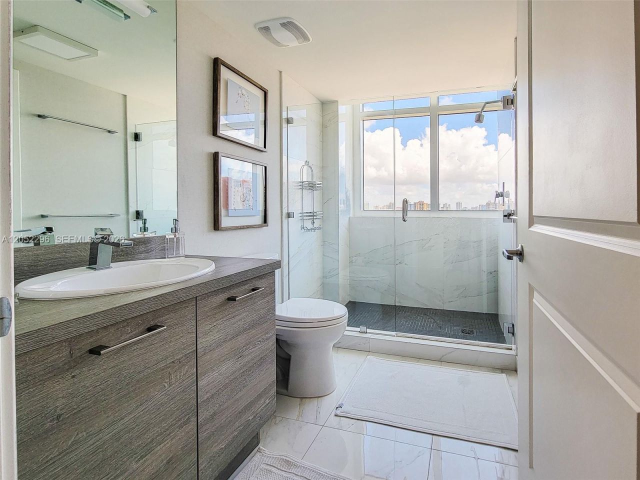 400 Sunny Isles Blvd, Unit 1604, Sunny Isles Beach, FL 33160 Photo