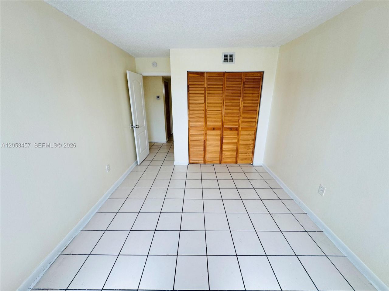 3610 NW 21st St , Unit 205, Lauderdale Lakes, FL 33311 Photo
