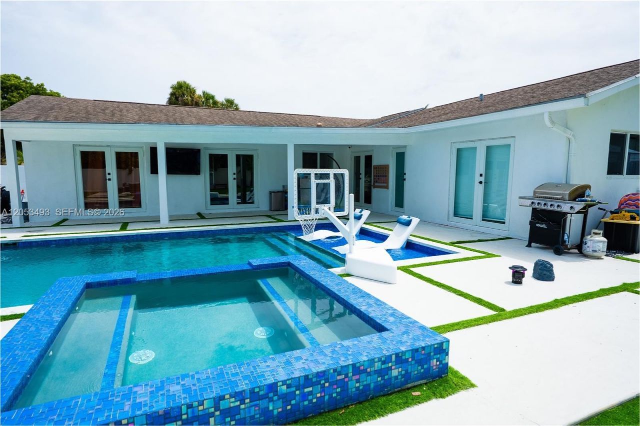 1061 SW 18th Street, Boca Raton, FL 33486 Photo