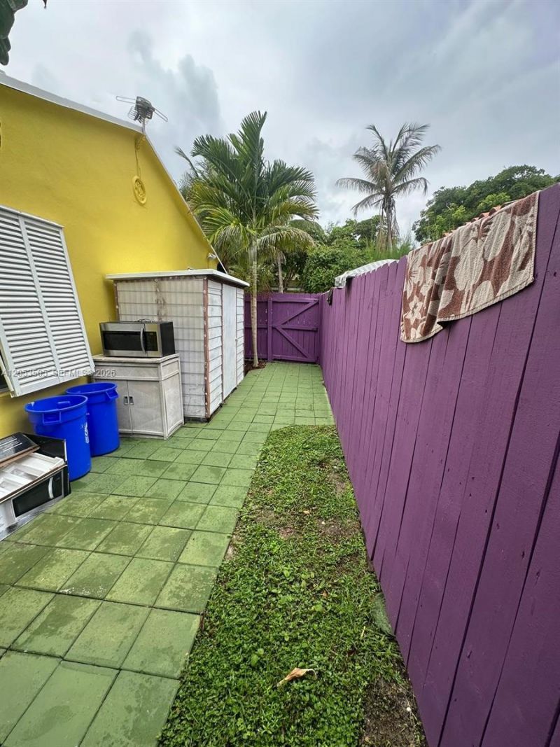 2 Kenmore Ln , Boynton Beach, FL 33435 Photo
