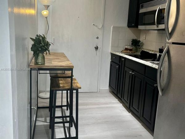 18071 Biscayne Blvd , Unit 1402, Aventura, FL 33160