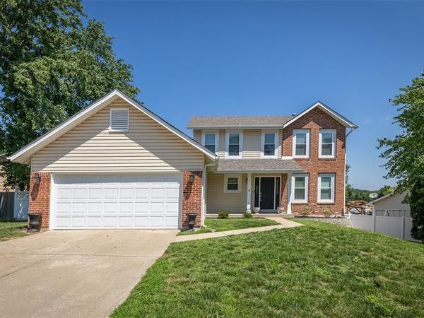 15 Barrington Drive , St Peters, MO 63376