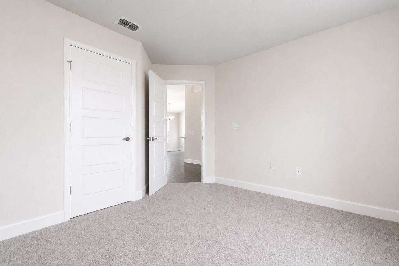 405 NE Airoso Boulevard, Port Saint Lucie, FL 34983 Photo