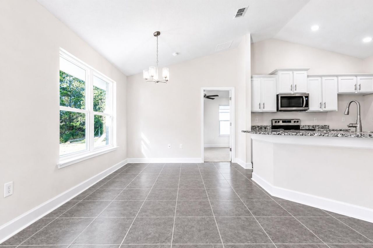 405 NE Airoso Boulevard, Port Saint Lucie, FL 34983 Photo