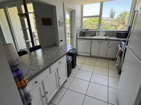 1238 HILLSBORO MILE, Unit 210, Hillsboro Beach, FL 33062