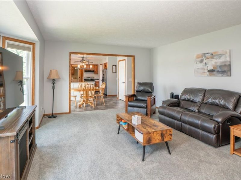 1631 Horizon Drive, Louisville, OH 44641 Photo 17