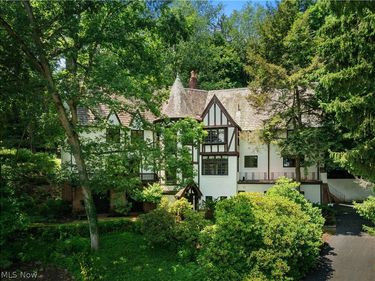 2421 Brentwood Road NW, Canton, OH 44708