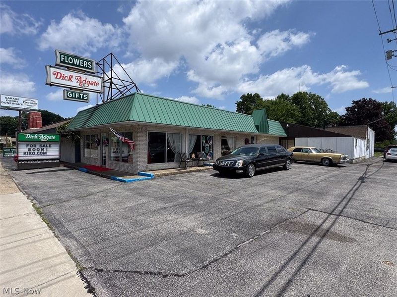 4527 Market Avenue, Youngstown, OH 44512 Photo 1