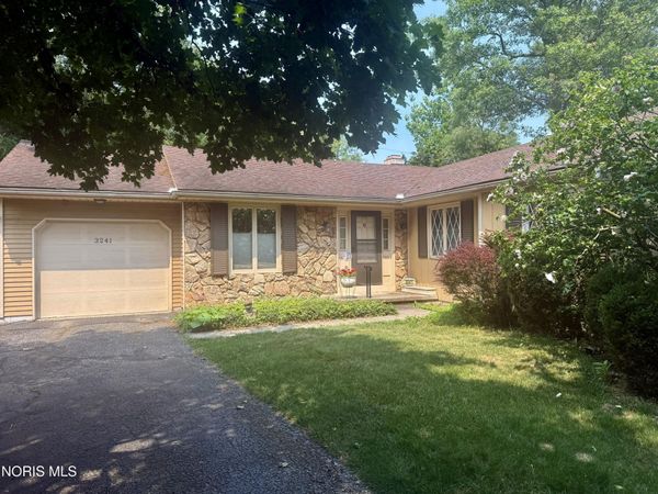 3241 Woodbrook Road , Toledo, OH 43617