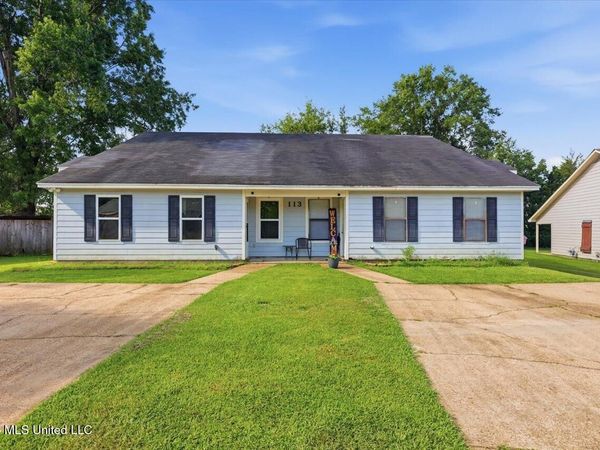 113 Meadowview Circle, Clinton, MS 39056