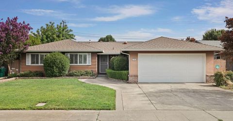 2149 Debbie Ln, Lodi, CA 95242 Photo