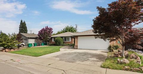 2149 Debbie Ln, Lodi, CA 95242 Photo