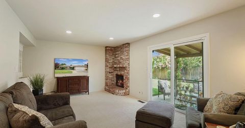 2149 Debbie Ln, Lodi, CA 95242 Photo