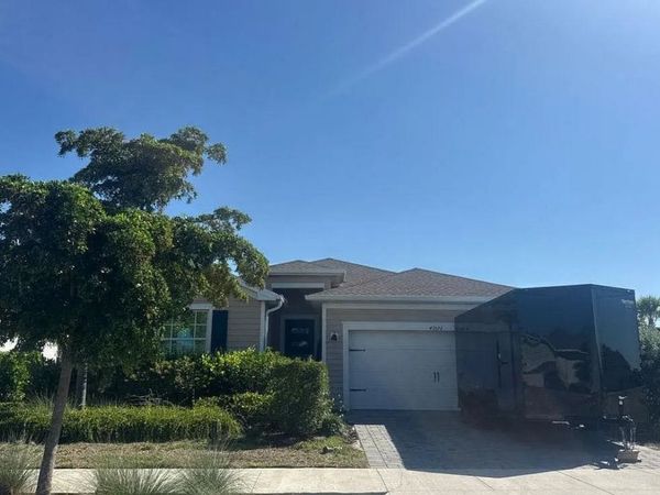 43572 Treadway Drive , Other Florida, FL 33982