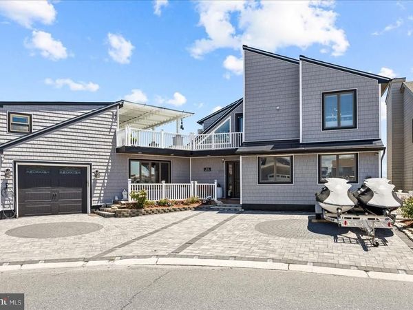 89 BENJAMIN BOULEVARD, MANAHAWKIN, NJ 08050