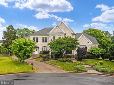 2233 VAN BUREN COURT , FALLS CHURCH, VA 22043