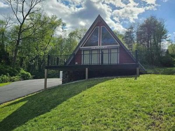12076 POINT ROAD , HUNTINGDON, PA 16652