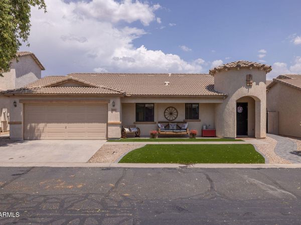 2681 S POWELL Road, Apache Junction, AZ 85119