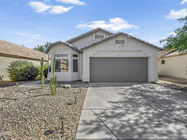 2115 E Rosemonte Drive, Phoenix, AZ 85024