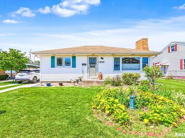 5 RICHARDSON Court, Pekin, IL 61554