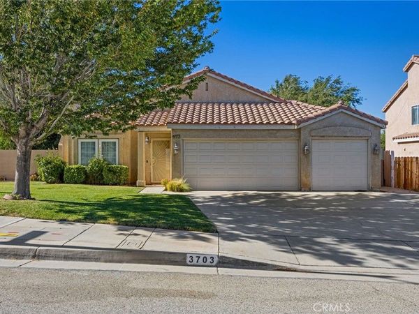 3703 E Avenue S12, Palmdale, CA 93550