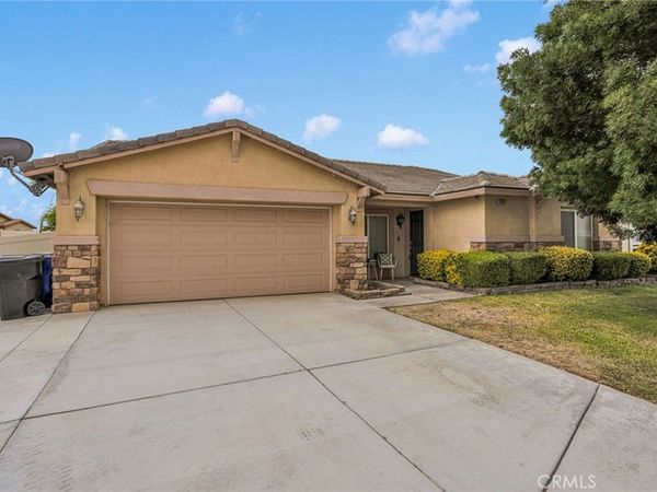 17647 Park Plaza Court, Victorville, CA 92395