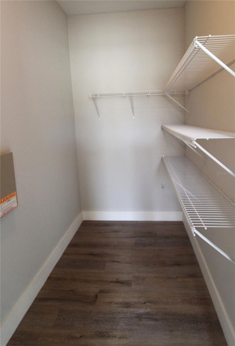 3475 Parkridge Circle, Unit 17-202, Sarasota, FL 34243 Photo