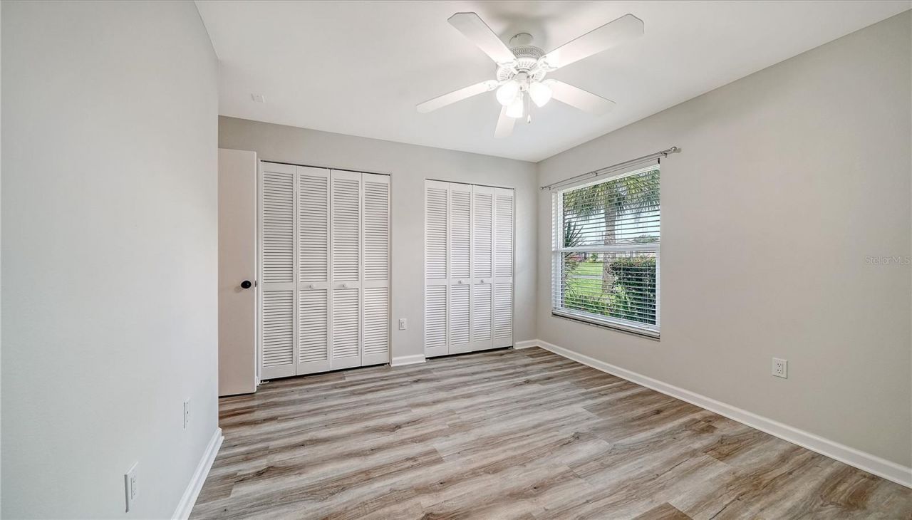 5689 Evergreen Drive, Unit 18, Sarasota, FL 34233 Photo