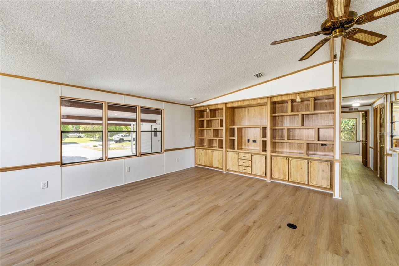1004 Ann Avenue , Lady Lake, FL 32159 Photo