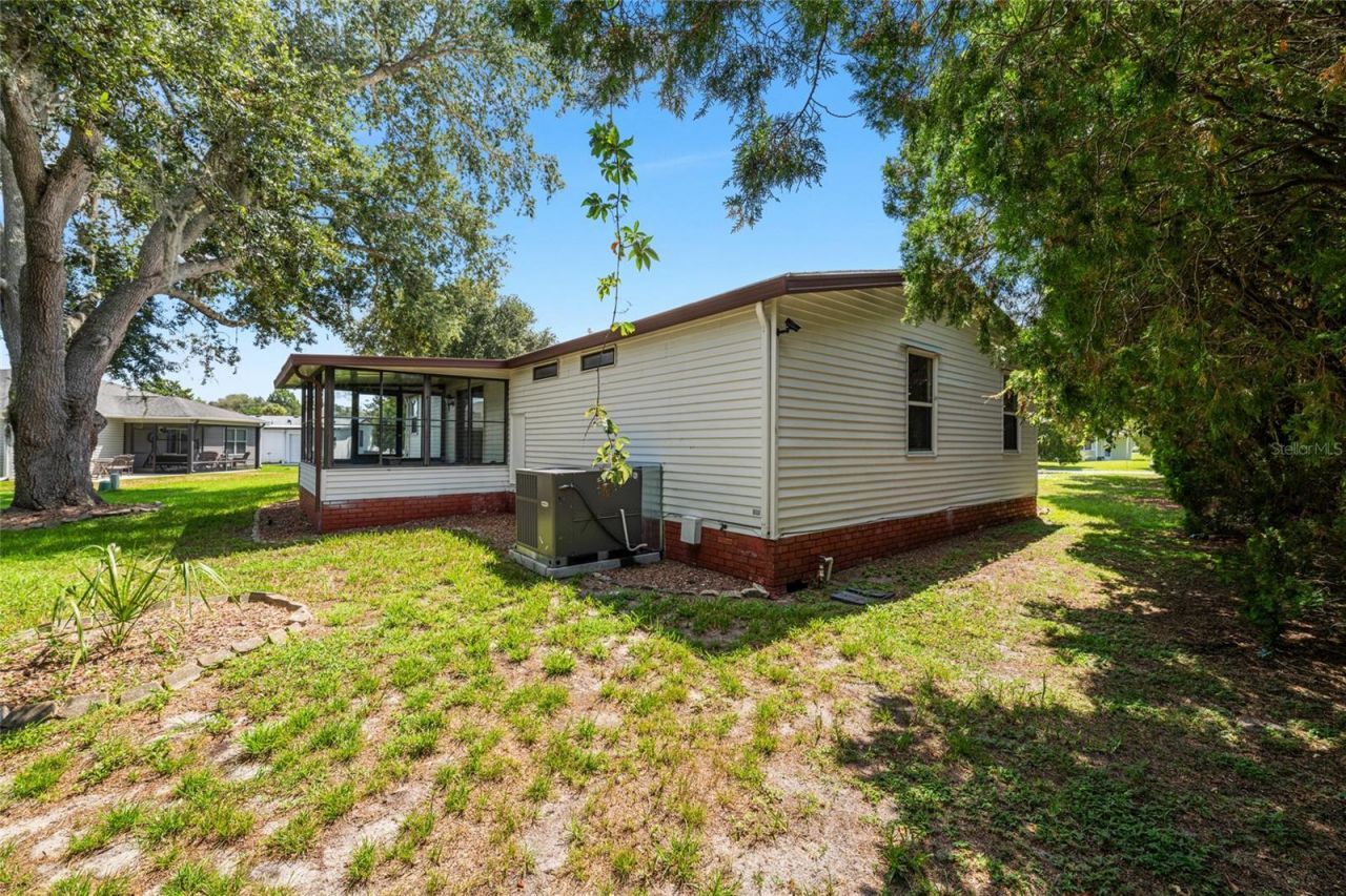 1004 Ann Avenue , Lady Lake, FL 32159 Photo