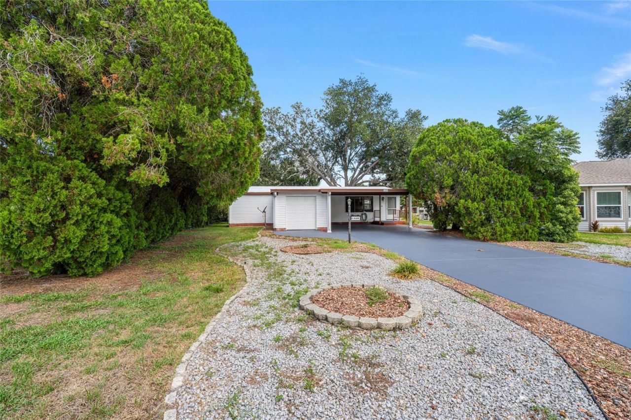 1004 Ann Avenue , Lady Lake, FL 32159 Photo