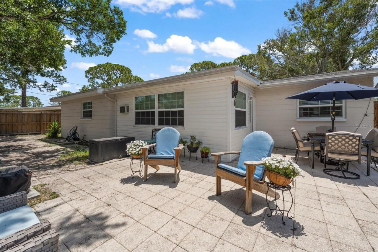 5820 Commonwealth Avenue N, Saint Petersburg, FL 33703 Photo