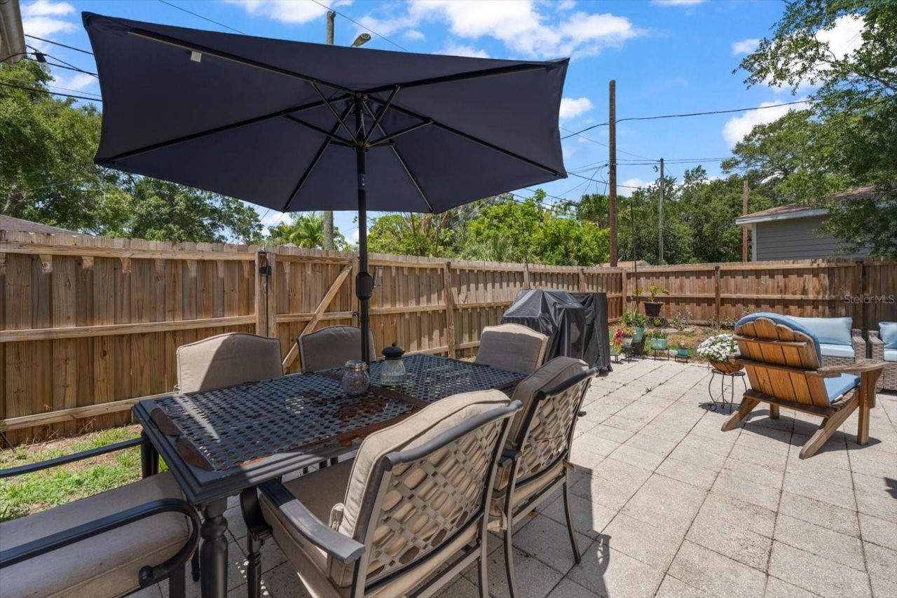 5820 Commonwealth Avenue N, Saint Petersburg, FL 33703 Photo