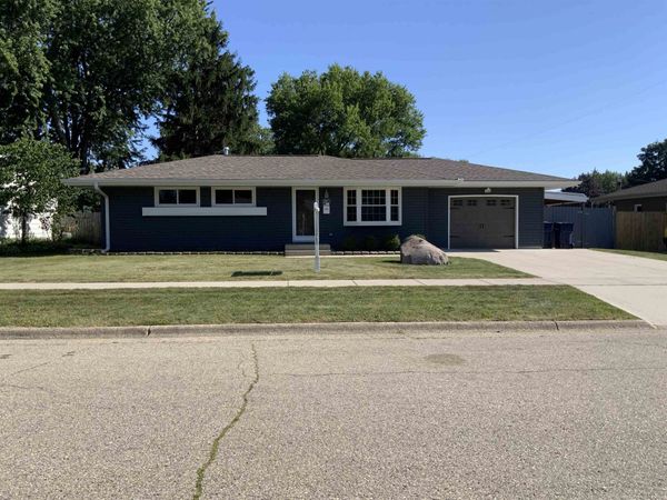 2017 Crestview Street, Janesville, WI 53546