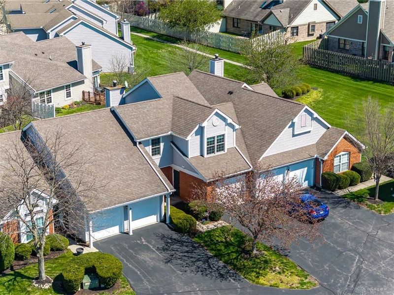 6884 Cedar Cove Drive, Centerville, OH 45459 Photo 2