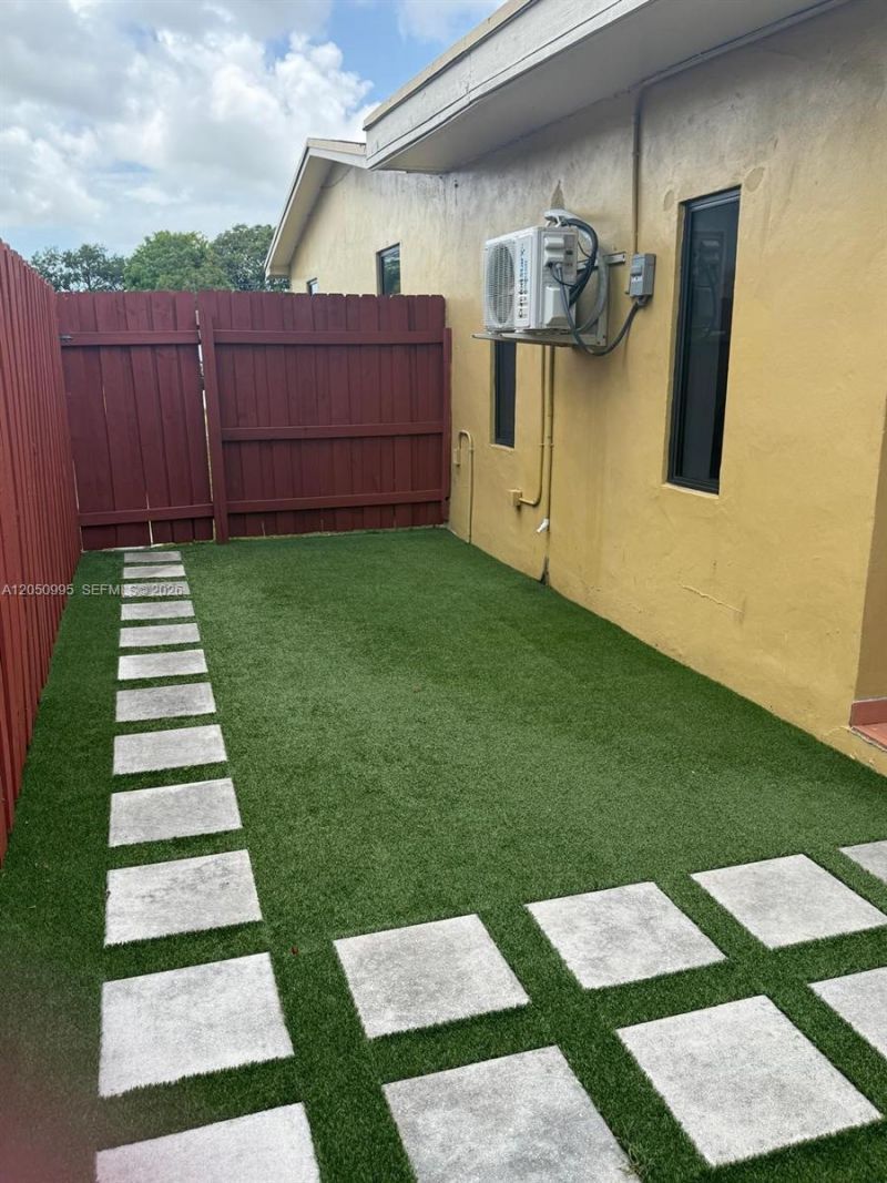 765 W 70th Pl , Unit 1, Hialeah, FL 33014 Photo