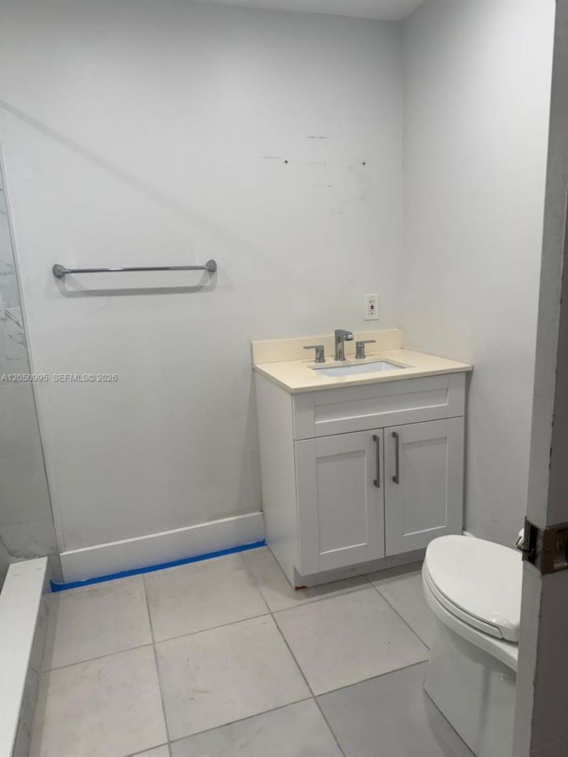 765 W 70th Pl , Unit 1, Hialeah, FL 33014 Photo