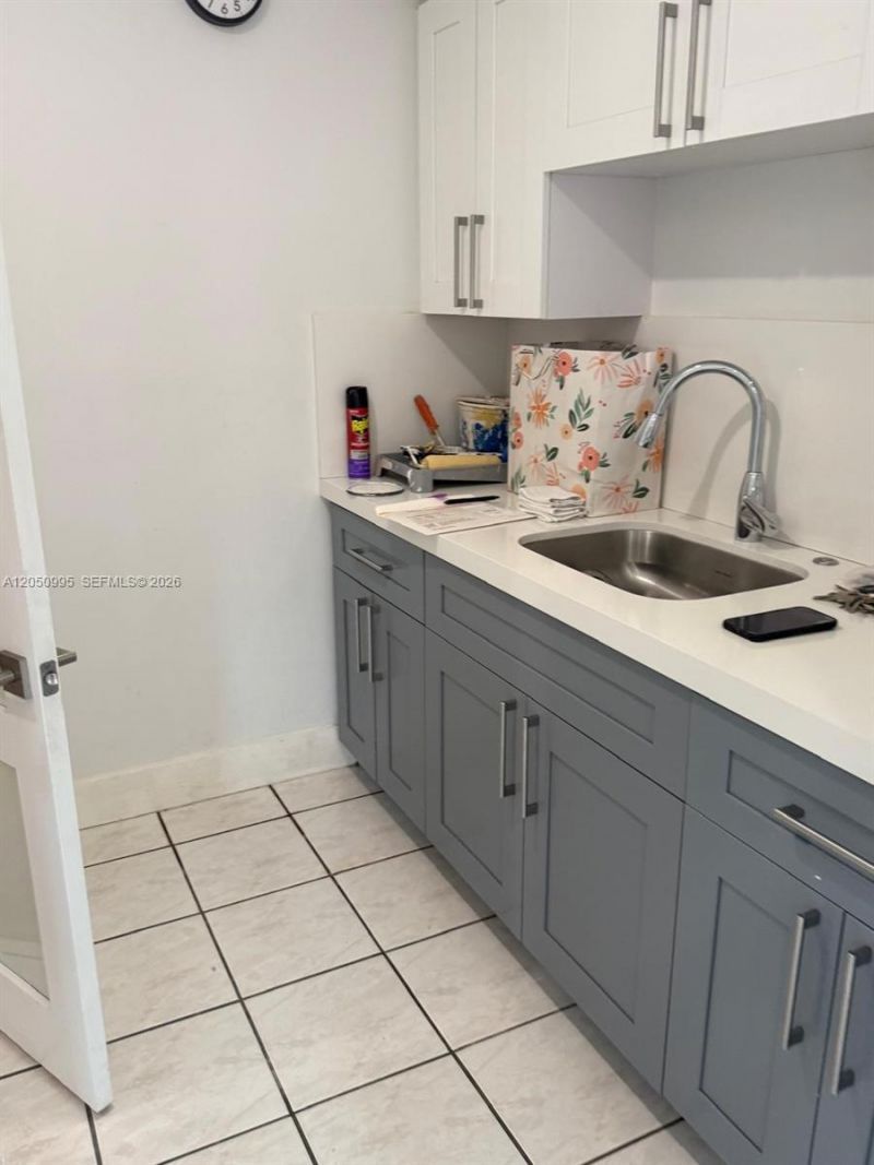 765 W 70th Pl , Unit 1, Hialeah, FL 33014 Photo