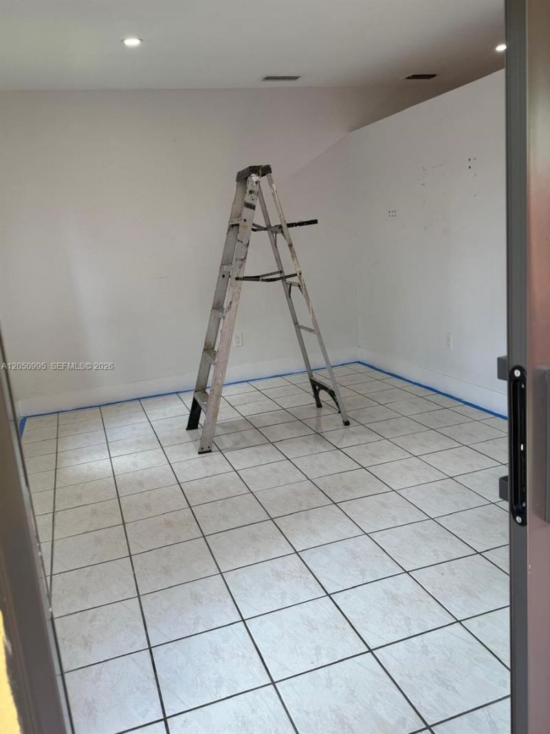 765 W 70th Pl , Unit 1, Hialeah, FL 33014 Photo